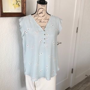 Flutter sleeve loft, shirt, size medium V-neck with button trim